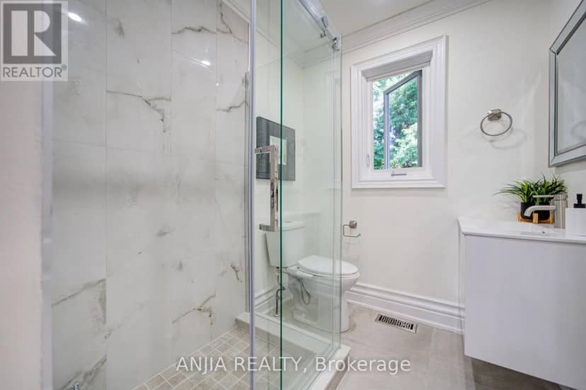8 Calderbridge Crescent — photo 21 of 40
