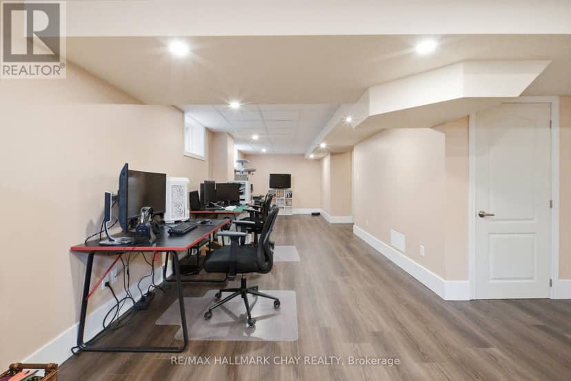 215 Breton Street — photo 34 of 40