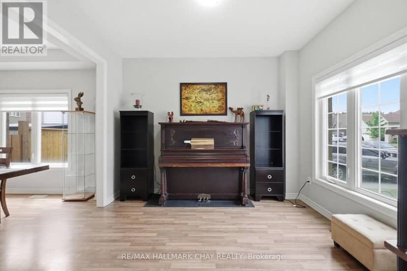 215 Breton Street — photo 5 of 40