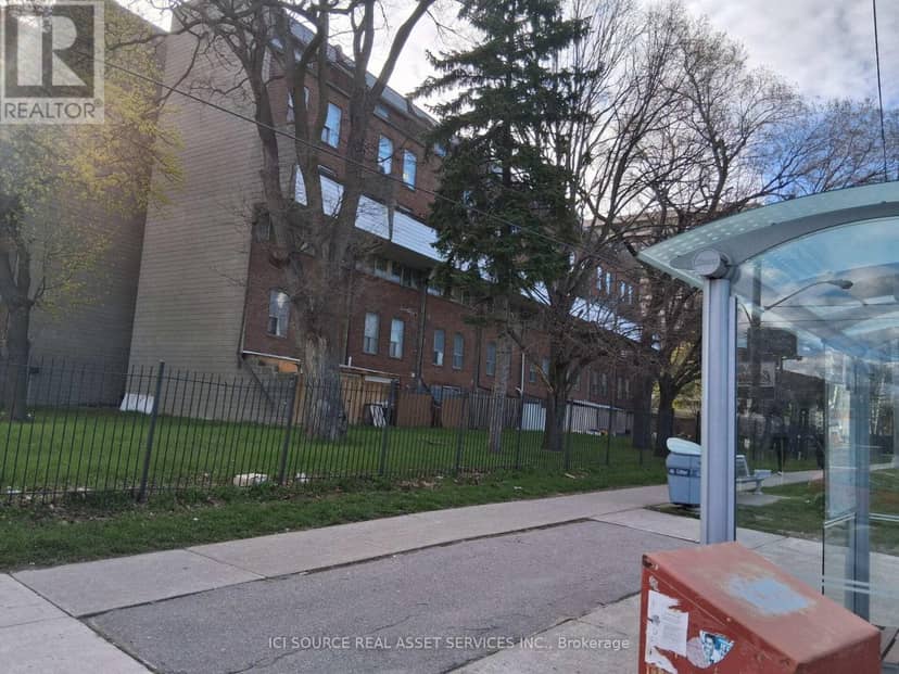 148 - 10 Eddystone Avenue — photo 1 of 21