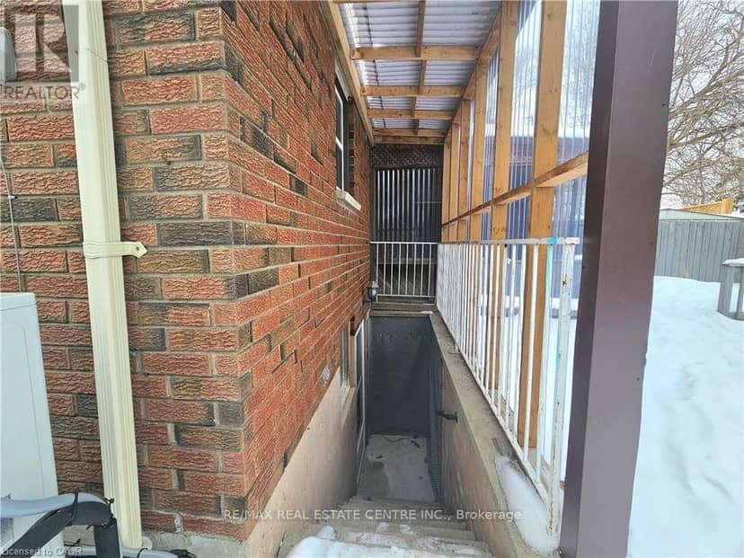 92 Copperfield Crescent — photo 26 of 30