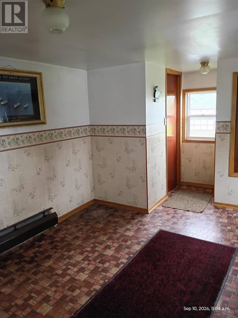 735 Drummond Road — photo 35 of 38