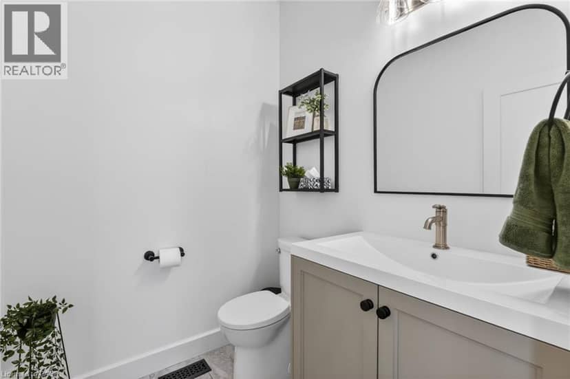 195 VICTORIA Avenue — photo 19 of 40