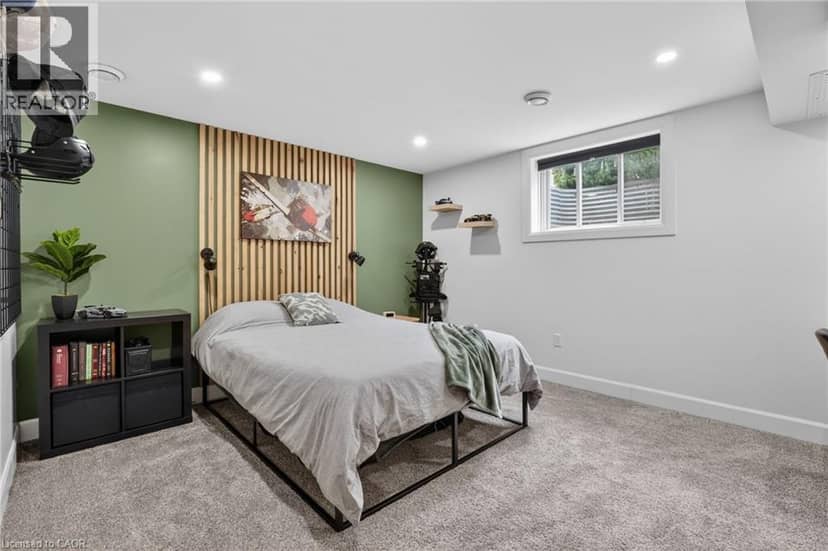 195 VICTORIA Avenue — photo 38 of 40