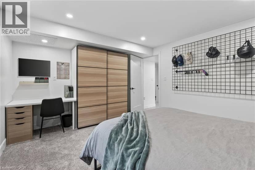 195 VICTORIA Avenue — photo 39 of 40