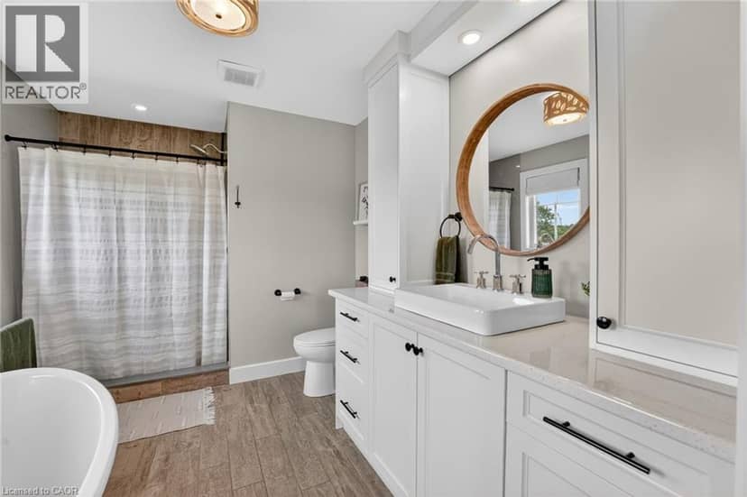 195 VICTORIA Avenue — photo 25 of 40