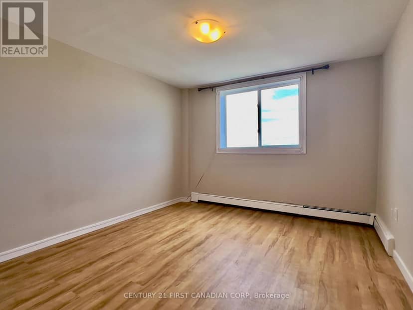 1107 - 573 Mornington Avenue — photo 18 of 24