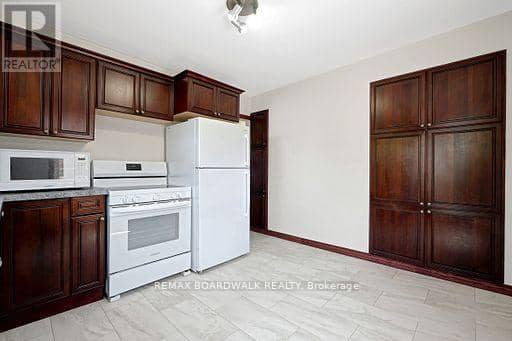 96 York Street — photo 14 of 33