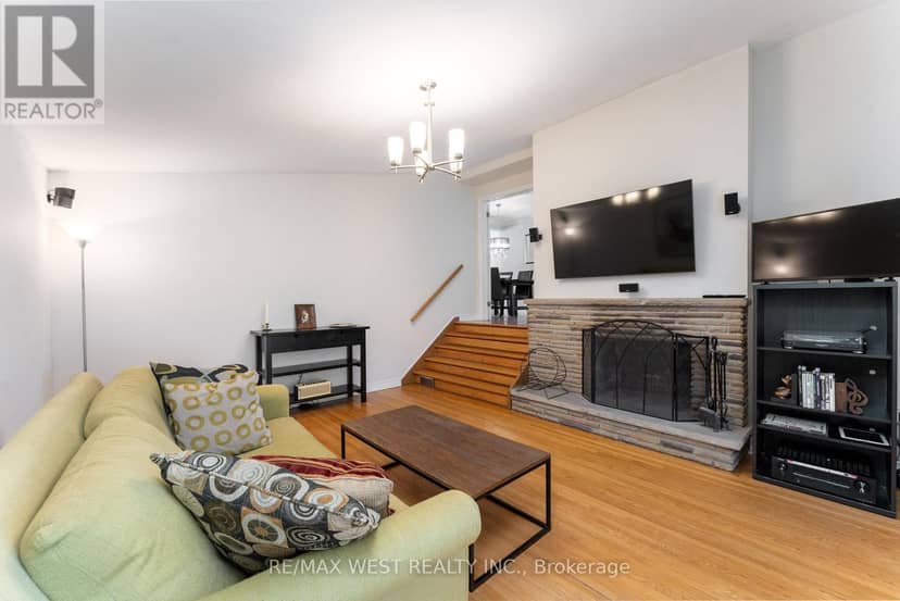274 Maxwell Street — photo 16 of 40
