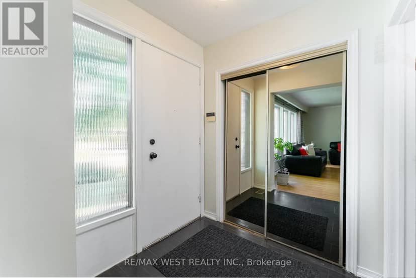 274 Maxwell Street, Toronto, photo 3