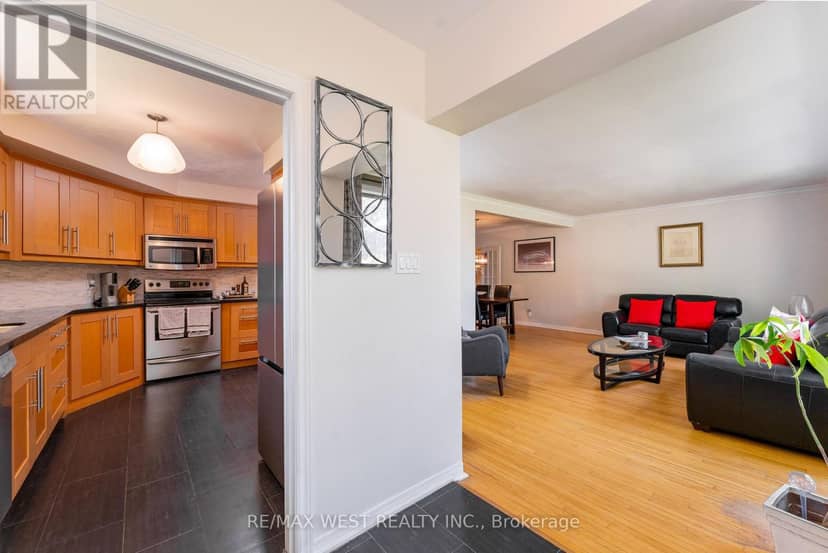 274 Maxwell Street, Toronto, photo 4