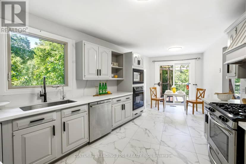 128 Marica Avenue, Oshawa, photo 6