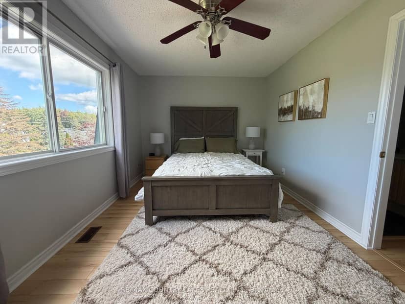 12 - 30 Laguna Parkway — photo 31 of 40