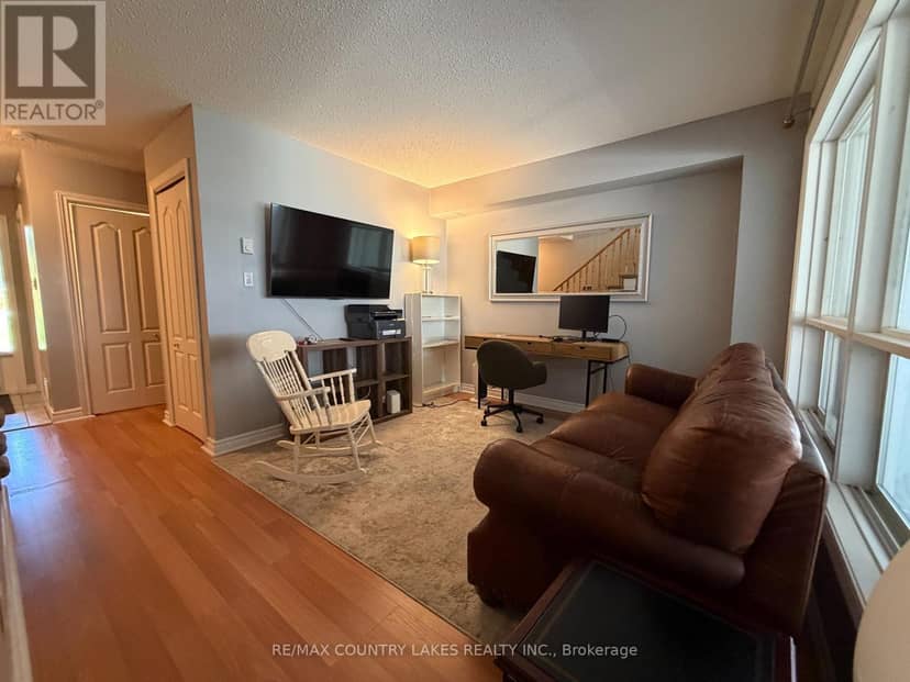 12 - 30 Laguna Parkway — photo 9 of 40