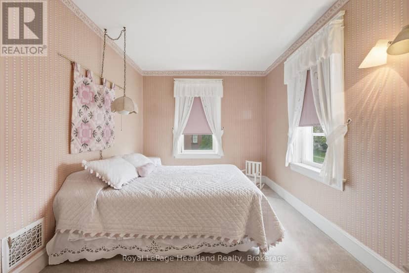138 St. David Street — photo 32 of 40