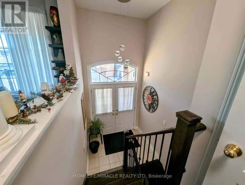 20 Addiscott Street — photo 2 of 21