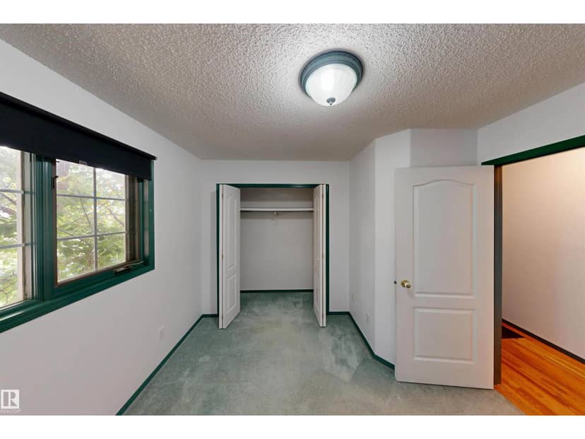 10941 81 AV NW — photo 21 of 40