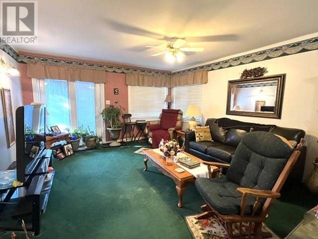 50 King St. E, St. Charles, photo 5