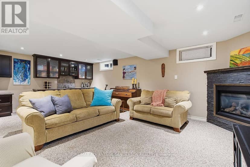70 Maxine Court — photo 37 of 40