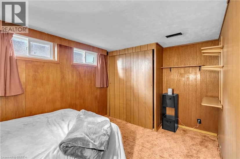 18 KINGSMOUNT Crescent — photo 28 of 39