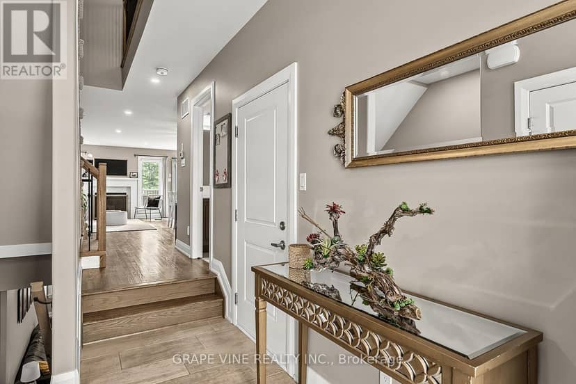 96 Porter Street — photo 4 of 39