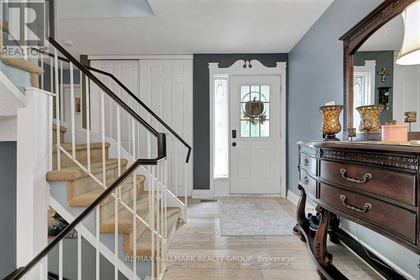 295 Kennedy Lane E — photo 5 of 40