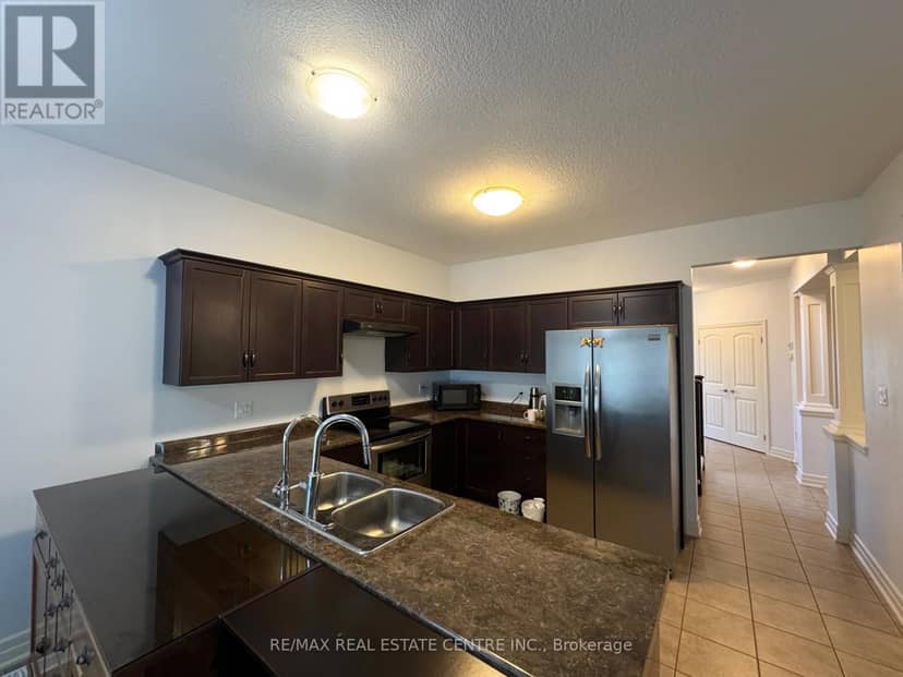 32 Hodgson Drive — photo 11 of 31