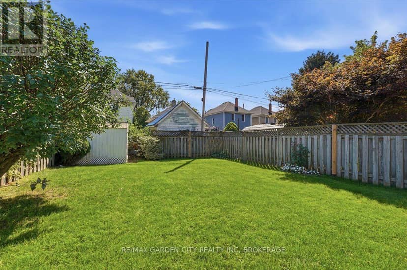 70 Lowell Avenue — photo 29 of 40