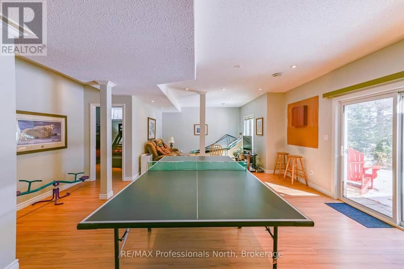 1099 Summer Lane — photo 23 of 40