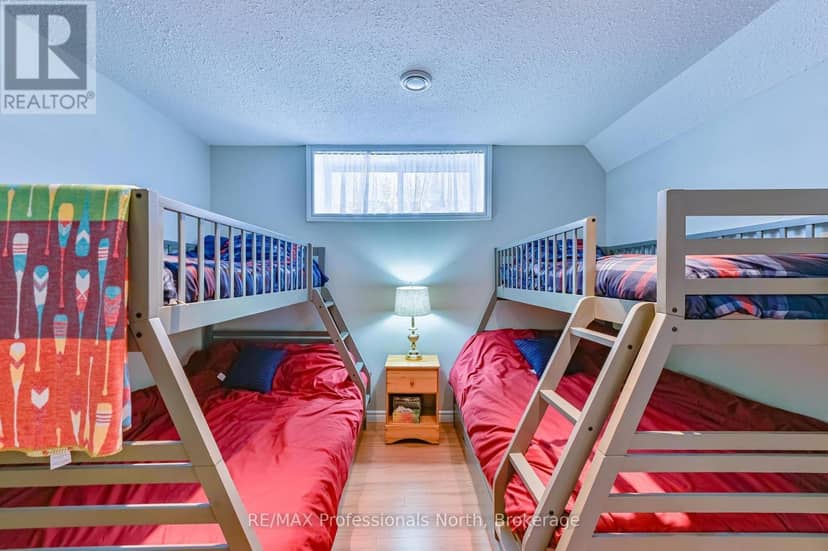 1099 Summer Lane — photo 28 of 40