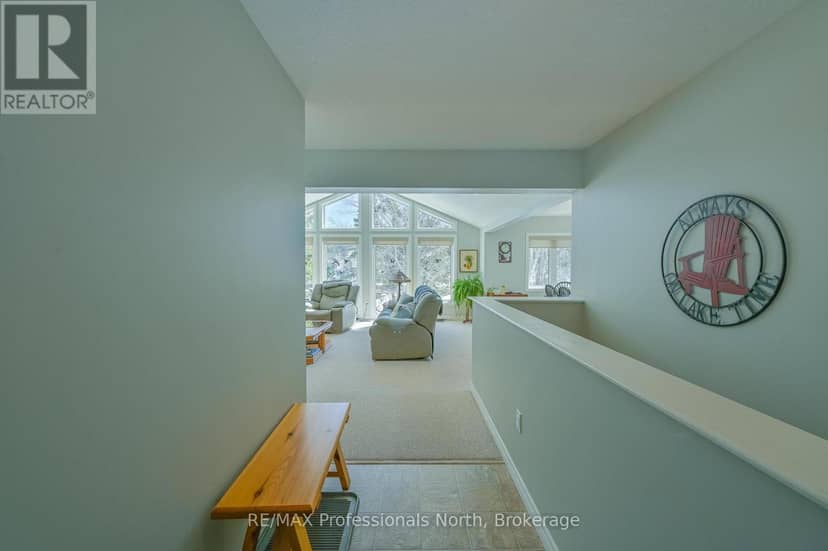1099 Summer Lane — photo 7 of 40