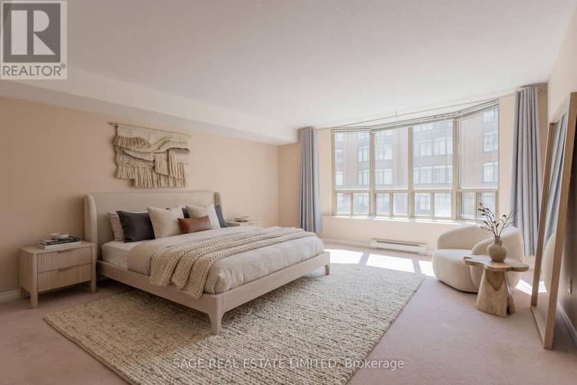 302 - 25 George Street — photo 27 of 40