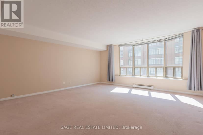 302 - 25 George Street — photo 28 of 40