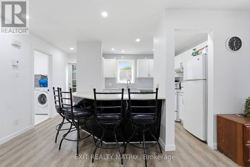 293 Kitchener Street — photo 11 of 40
