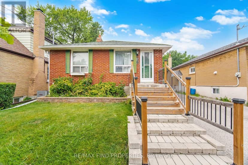 36 Pinegrove Avenue — photo 1 of 35