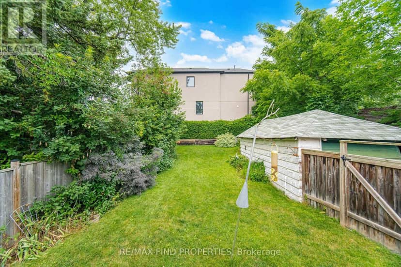 36 Pinegrove Avenue — photo 31 of 35