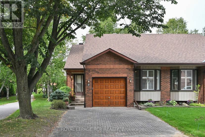 7 Dell Arbor Crescent — photo 1 of 30