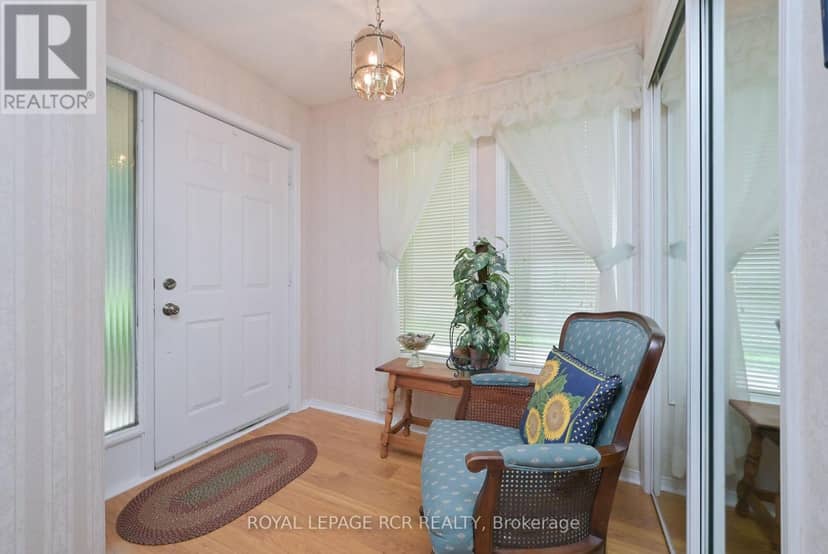 7 Dell Arbor Crescent — photo 3 of 30
