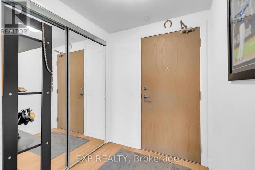 421 - 4800 Highway 7, Vaughan, photo 7