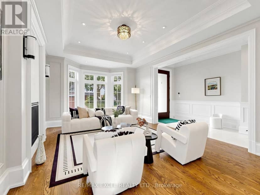 64 Summerfeldt Crescent — photo 8 of 40