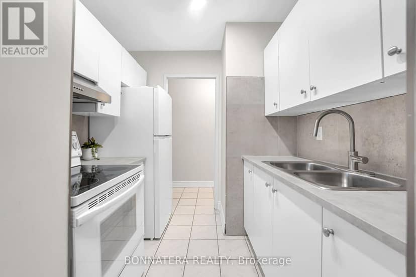 905 - 3065 Queen Frederica Drive — photo 13 of 40