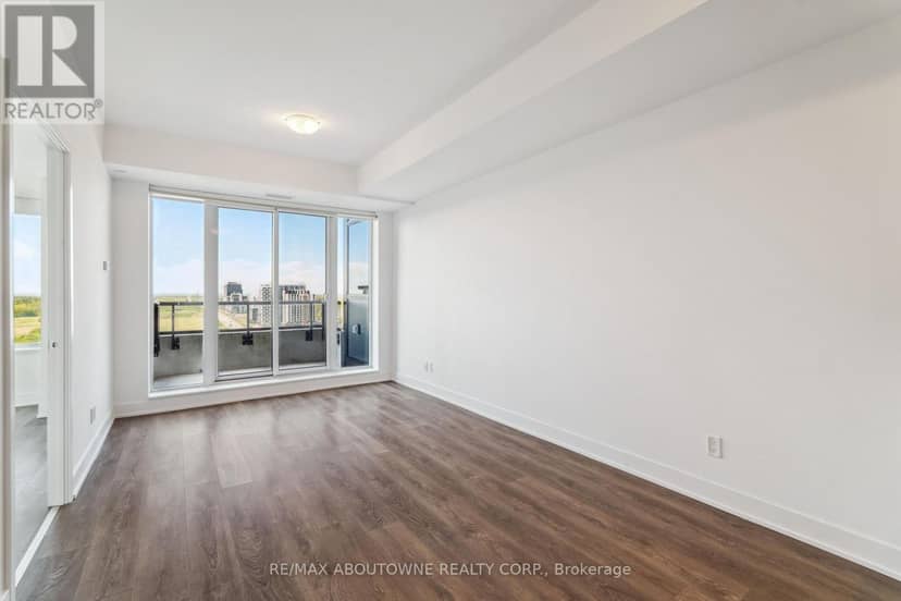 1605 - 297 Oak Walk Drive — photo 10 of 27