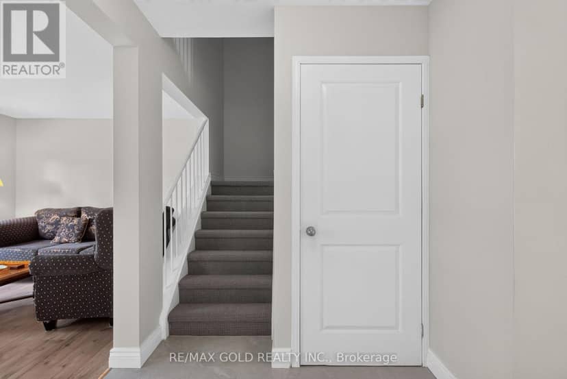 13 Gold Pine Court — photo 21 of 40