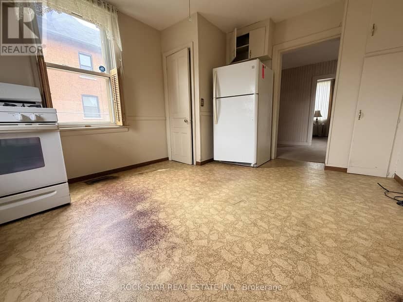 358 Barton Street E — photo 16 of 30