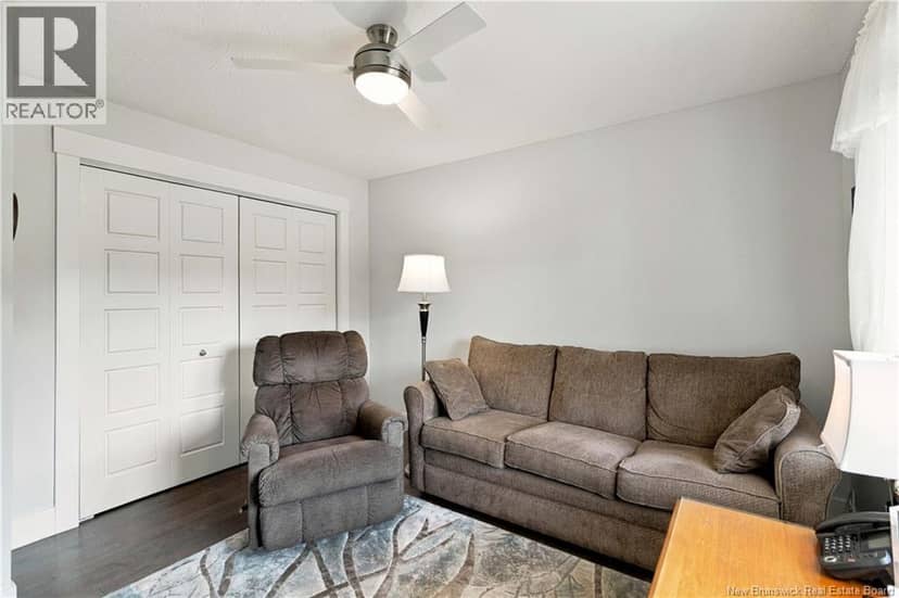 19 Satleville Crescent — photo 25 of 40