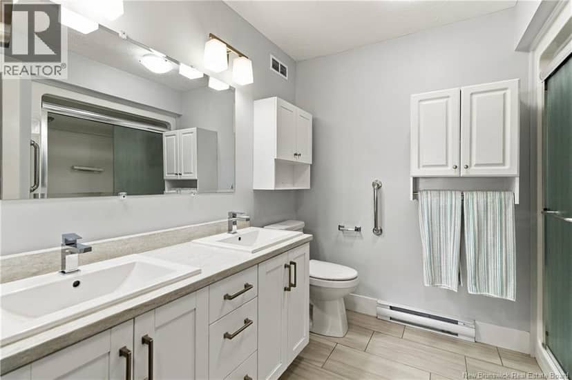19 Satleville Crescent — photo 31 of 40