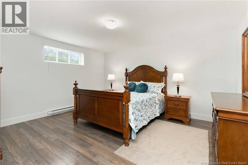 19 Satleville Crescent — photo 33 of 40