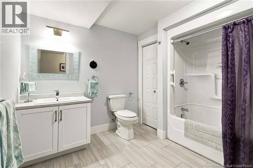 19 Satleville Crescent — photo 37 of 40