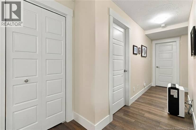 19 Satleville Crescent — photo 39 of 40
