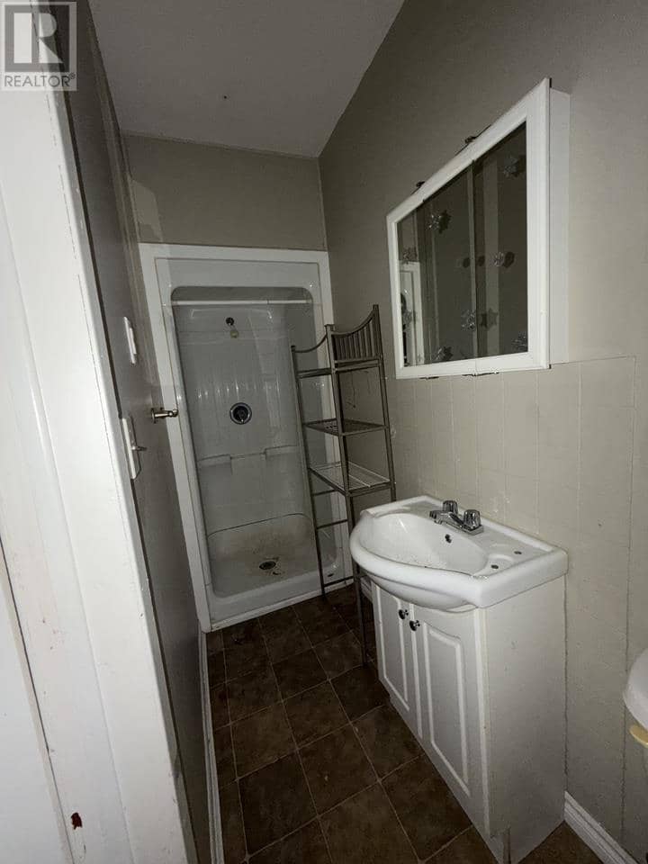 246 St James ST — photo 12 of 21
